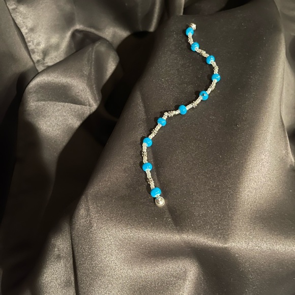 Blue & black glass beaded bracelet or anklet with silver accents. - Picture 3 of 3